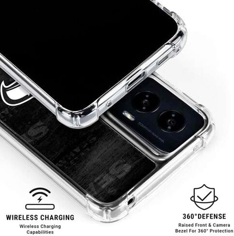 حافظة هاتف Skinit الشفافة متوافقة مع Moto G Power 5G (2024) - تصميم أسود وأبيض مرخص رسميًا من NFL Seattle Seahawks in Saudi Arabia