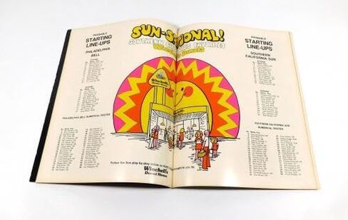 1975 Philadelphia Bell at Southern California Sun WFL Football Program 8-29-75 - NFL Programs in Saudi Arabia