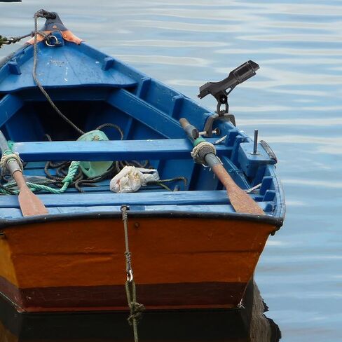 unitackcle 2 Pack Fishing Boat Rods Holder, Upgraded Fishing Pole Rod Racks with 360 Degree Adjustable Large Clamp Opening in Kuwait