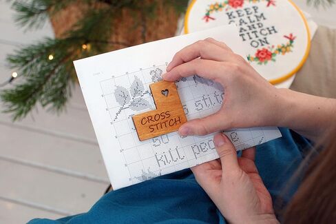 أداة تذكير الإبرة لمساعد نمط الغرز المتقاطعة 2 في 1 حافظة إبرة مغناطيسية لعلامة التطريز وحافظة نمط التطريز وحامل الرسم البياني وحامل إبرة لحامل نمط التطريز المغناطيسي in Kuwait