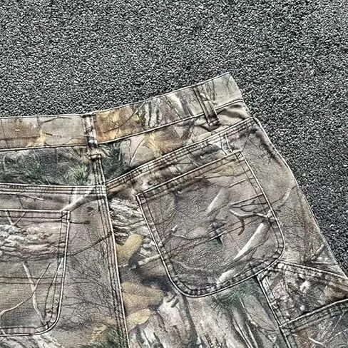 سروال نسائي مموه Y2k مطبوع عليه أوراق القيقب سروال عالي الخصر فضفاض مموه سروال رياضي فضفاض لركض الجيش in Kuwait