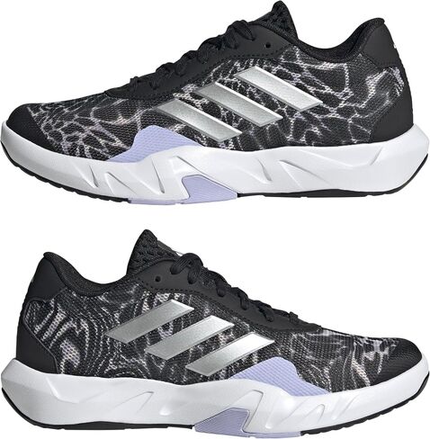 حذاء رياضة تدريب Adidas للسيدات in Kuwait