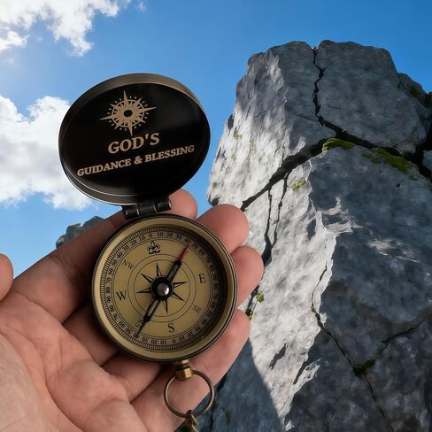 دليل الله وبوصلة البركة، الثقة في بوصلة الرب، تحية صندوق خشبي، هدية ملهمة للرجال، هدايا معمودية للأولاد المسيحيين، يوم التخرج مع صندوق خشبي in Kuwait