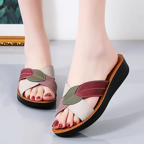 Womens Wedge Sandal - لون كتلة ورقة نمط مفتوح إصبع القدم مريح فو فو الصيف النعال غير الرسمي in Kuwait