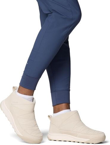 كولومبيا للسيدات مينكس Xtra Shorty Suede Slipper in Saudi Arabia