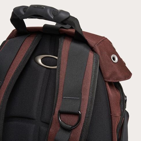 Oakley Man Icon Recycled Backpack, Black, One Size in Saudi Arabia