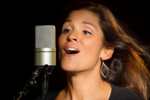 MXL 990 Blaze Large Diaphragm Condenser Microphone with Red LED Light in Kuwait