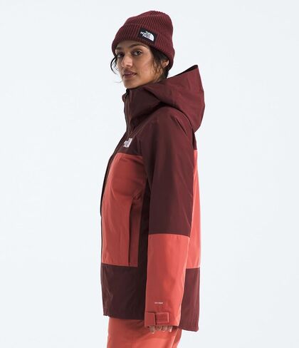 سترة The North Face النسائية Thermoball Snow Triclimate (مقاس قياسي وكبير) معطف تزلج 3 في 1، غطاء مقاوم للماء in Kuwait