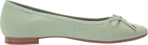 حذاء باليه Catalina للسيدات من Aerosoles in Kuwait
