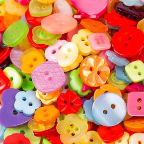 AKOAK 1 Bottle (Approx. 400Pcs) Handmade Candy-Colored Children's Clothing Buttons, Square/Heart-Shaped/Flower-Shaped, a Variety of Shapes and Colors are Shipped Randomly