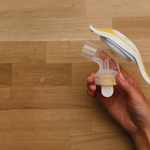 Medela Spare Valves and Membranes, 2 Sets, Authentic Medela Replacement Parts Designed for All Medela Breast Pumps Except Sonata and Freestyle, Made Without BPA in Saudi Arabia