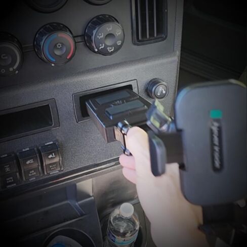 Smash Mount FL, Freightliner Cascadia Phone Holder Kit 2018-2024, 1 inch RAM Compatible or 17mm Ball Phone Mount Setup for Truckers (FL Lite Smash Mount) in Saudi Arabia