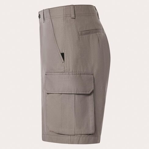 Oakley Men's Utility Cargo Shorts in Saudi Arabia