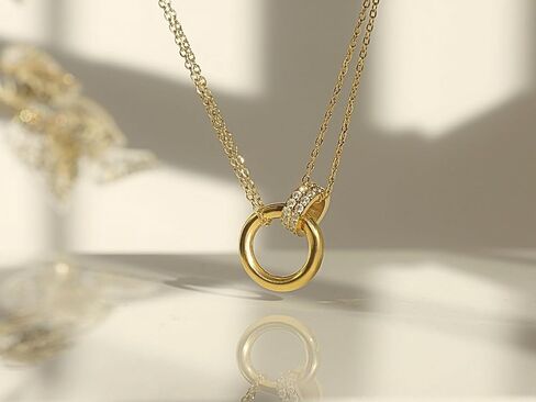 QueenBee Gold and Silver Interlocking Rings Necklace for Women – 14K Gold Plated Layered Chain, Circle Pendant Two-Tone Jewelry Gift for Birthday, Christmas – Hypoallergenic, Mixed Metal in Saudi Arabia
