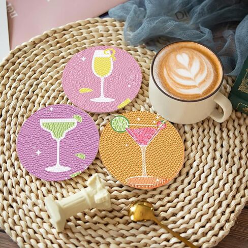8 PCS Christmas Diamond Art Coasters Kit ، و Snowman Diamond Painting Coaster مع حامل ، وضغط فنون الشتاء للمبتدئين على المبتدئين والفنون والحرف اليدوية in Kuwait