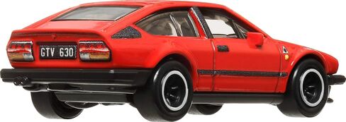 Hot Wheels Premium Car Cultible Toy Carnible Toy ، 1:64 Scale Die-Cast Volvo 850 Estate ، سيارة عربات سريعة مع إطارات REAL Riders in Saudi Arabia