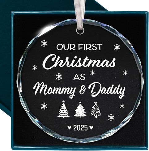 Baby First Christmas Ornament 2025 للآباء الجدد ، احتفل بعيد الميلاد الأول للطفل مع زخرفة 2025 الفريدة ، وهي مثالية للأم الجديدة والأب ، لأول مرة كعائلة مكونة من ثلاثة أفراد in Kuwait