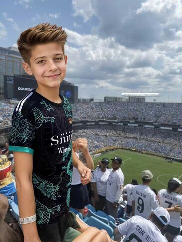 مجموعة زيت كرة القدم للشباب رقم 7 مجموعة كاملة مع Futbol Jersey Shorts Necklace for Kids Boys Girls Team Team Gear in Saudi Arabia