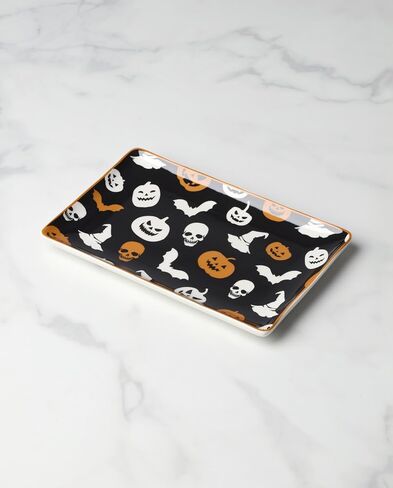 Oneida Dinnerware Set, Vintro Halloween Accent Plates, Assorted Set of 4, Porcelain, Dishwasher Safe, Microwave Safe, Halloween Decor Indoor, Skulls, Pumpkins, Spooky Decorative Plates (4 Piece) in Kuwait
