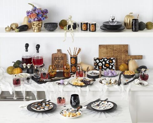 Oneida Dinnerware Set, Vintro Halloween Accent Plates, Assorted Set of 4, Porcelain, Dishwasher Safe, Microwave Safe, Halloween Decor Indoor, Skulls, Pumpkins, Spooky Decorative Plates (4 Piece) in Kuwait