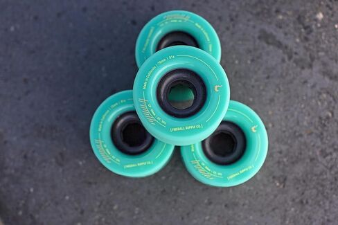 عجلات Fireball Tinder مقاس 70 مم - عجلات Pro Freeride Longboard مصنوعة في الولايات المتحدة الأمريكية - مجموعة من 4 عجلات Cruiser Longboard للخدع الحرة والرقص والركوب الحر in Saudi Arabia