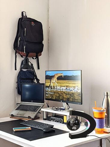 كرة أرضية مغناطيسية مع أضواء LED ملونة على شكل C هدايا عائمة للطلاب والرجال والآباء والمعلمين ديكور مكتب المنزل in Kuwait