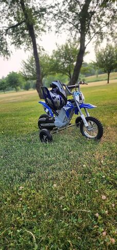 Adjustable Height Hyper HPR 350 24v - Training Wheels ONLY - Electric dirt bike training wheels in Saudi Arabia