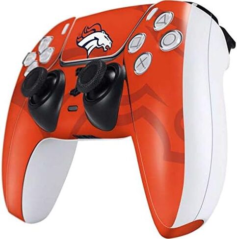 ملصق Skinit المخصص للألعاب متوافق مع وحدة تحكم PS5 - تصميم مرخص رسميًا من NFL Denver Broncos in Saudi Arabia
