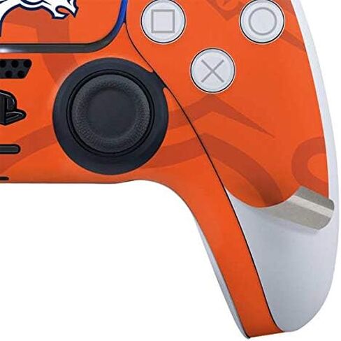 ملصق Skinit المخصص للألعاب متوافق مع وحدة تحكم PS5 - تصميم مرخص رسميًا من NFL Denver Broncos in Saudi Arabia