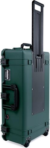 حقيبة Trekking Green Pelican 1615 Air مع مقابض ومزالج سوداء. تأتي فارغة. in Saudi Arabia