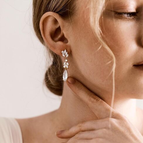 أقراط متدلية للنساء لحفلات الزفاف وحجر الراين طويل مكعب الزركون ثريا كريستال سباركلي مطلية بالذهب عيار 14 قيراط مجوهرات عصرية أنيقة in Kuwait