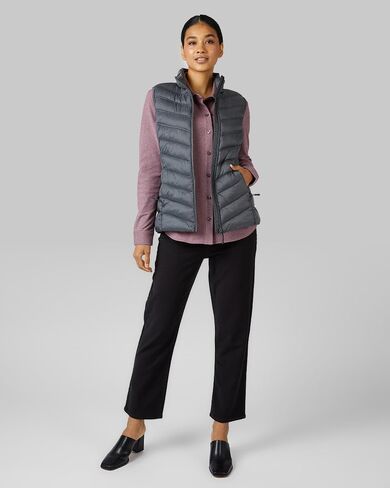 32 Degrees Heat Women’s Lightweight Packable Vest – Quilted Travel Vest for Cold Weather in Saudi Arabia