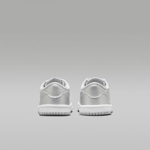 Nike Jordan 1 Retro Low OG اطفان/حذاء طفل صغير in Saudi Arabia
