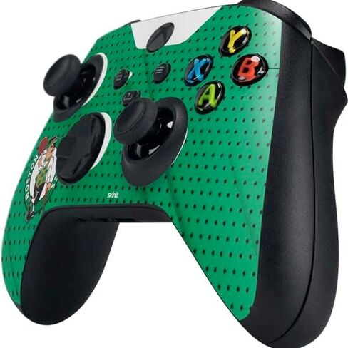ملصق Skinit المخصص للألعاب متوافق مع وحدة تحكم Xbox Series X - تصميم كلاسيكيات الخشب الصلب المرخص رسميًا من NBA Boston Celtics in Kuwait