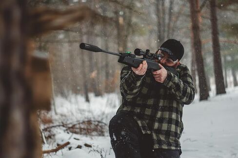 Gamo Swarm Magnum PRO 10X GEN3i Inertia Fed Break Barrel air Rifle. High Power 10-Shot Pellet air Gun. 1,650 fps Velocity. New Stock Design. in Saudi Arabia