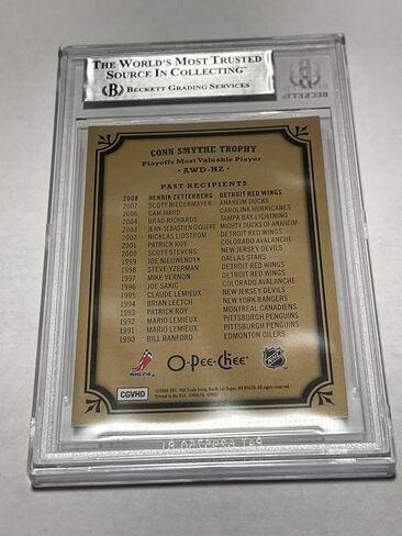Nicklas Lidstrom Signed Conn Smythe Trophy Card Slabbed Beckett BAS IP a - Hockey Slabbed Autographed Rookie Cards in Saudi Arabia