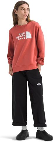 شعار The NORTH FACE النسائي Evolution Sketch بنصف قبة | قميص للاستخدام اليومي مع رسم الشعار in Saudi Arabia