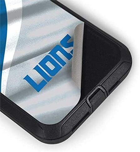 غلاف Skinit متوافق مع حافظة OtterBox Defender iPhone 11 - تصميم مرخص رسميًا من NFL Detroit Lions in Saudi Arabia