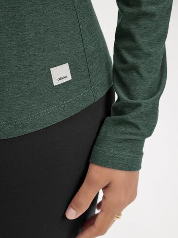 ODODOS Women's Long Sleeve T-Shirt - Ultra Soft Stratum Tech Performance Top UPF 50+ Breathable Crew Neck Pullover in Saudi Arabia