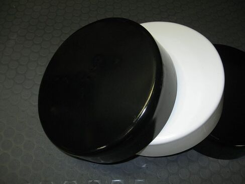 غطاء خوازيق Marine Dock، تصميم مسطح من الأعلى، غطاء خوازيق، مادة بولي إيثيلين 100%، يدوم حتى 10 سنوات فما فوق (أسود، 11.5 بوصة) in Kuwait