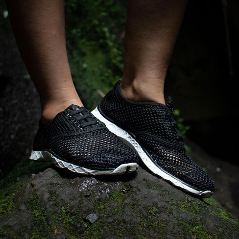 Women's Lightweight Aqua Water Shoes Slip-on Quick Drying Swim Shoes in Saudi Arabia