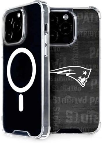 حافظة هاتف Skinit متوافقة مع MagSafe iPhone 15 Pro - تصميم أسود وأبيض مرخص رسميًا من NFL New England Patriots in Saudi Arabia