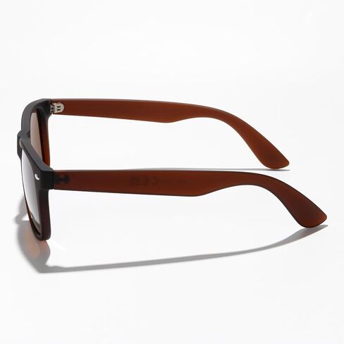 Trendy Rivet Sunglasses for Hiking Vintage Unisex Shades Fashionable Outdoor Eyewear for Men Women UV400 in Saudi Arabia