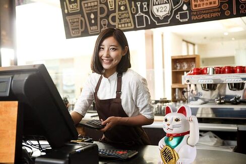 RandJ 8’‘ Cute Waving Lucky cat Janpanese Manekineko Waving Arm for Fortune Money and Good Luck Battery in Kuwait