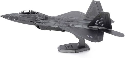 مجموعة نماذج معدنية ثلاثية الأبعاد من Fascinations Metal Earth F-22 Raptor ME1016 مع ملاقط in Saudi Arabia