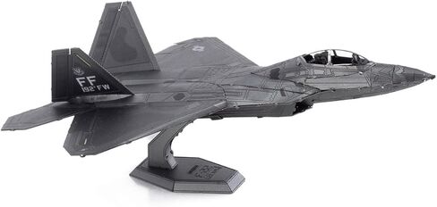 مجموعة نماذج معدنية ثلاثية الأبعاد من Fascinations Metal Earth F-22 Raptor ME1016 مع ملاقط in Saudi Arabia