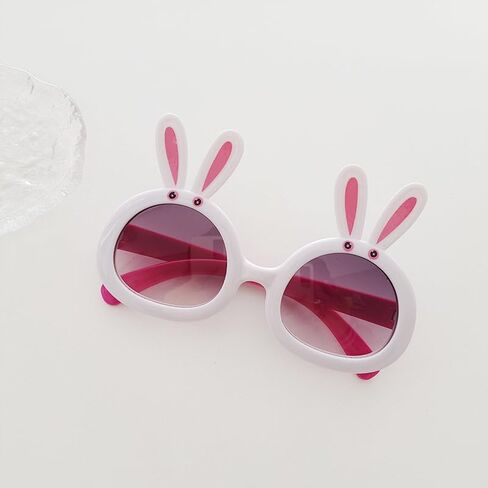 1 Pack Cute Round Sunglasses for Girls, Kids Sunglasses Outdoor Daisy Charms for Beach Party in Saudi Arabia