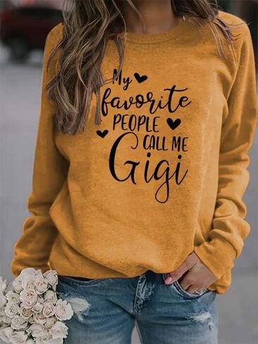 سويت شيرت نسائي My Favorite People Call Me Gigi بأكمام طويلة ورقبة دائرية بلوفر جرافيك الجدة تي شيرت علوي غير رسمي in Saudi Arabia