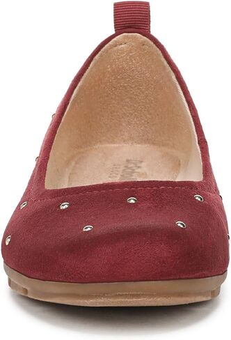 Dr. Scholl's Timeless in Saudi Arabia