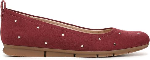 Dr. Scholl's Timeless in Saudi Arabia